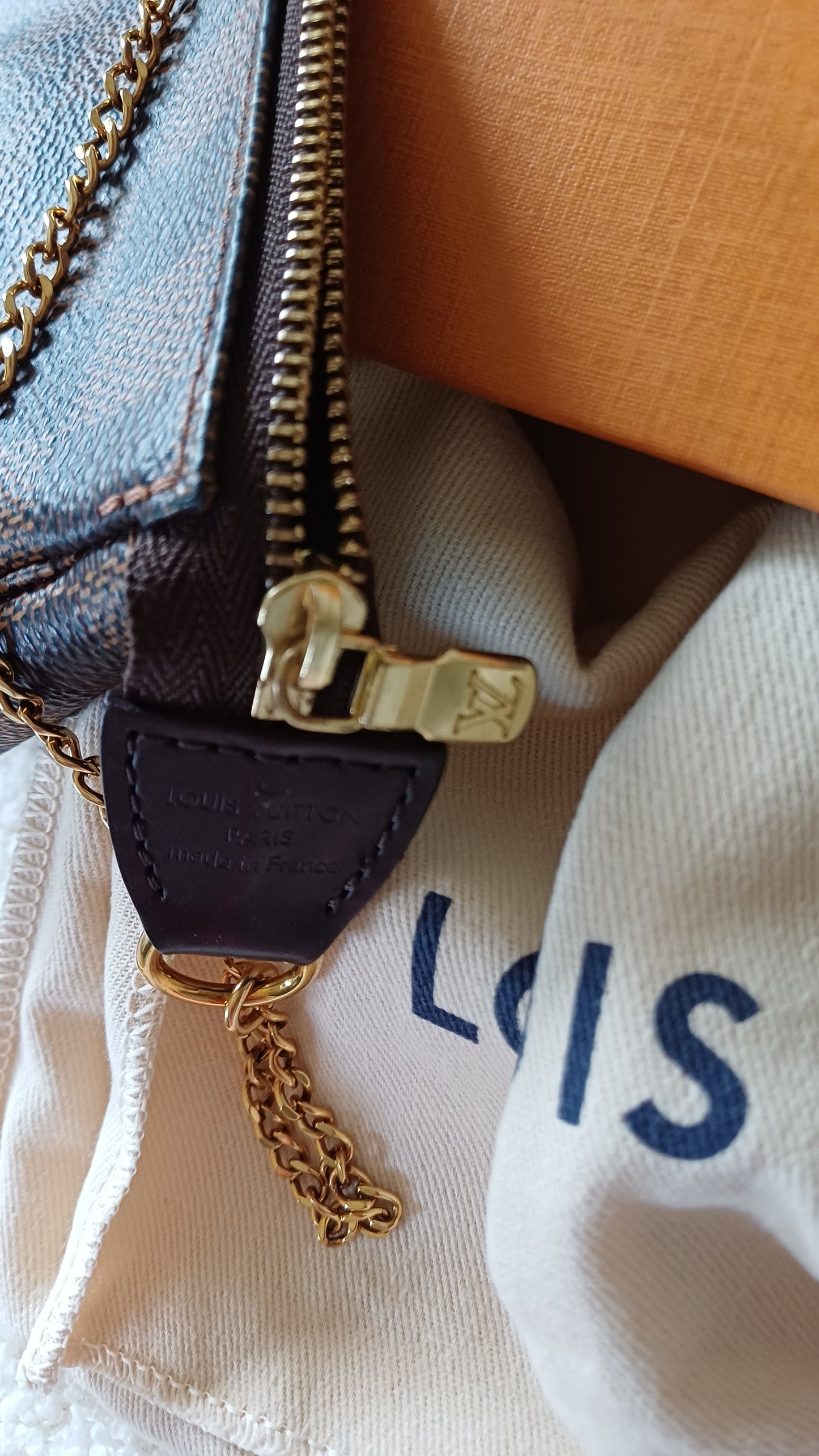 LV mini pochette accessoires