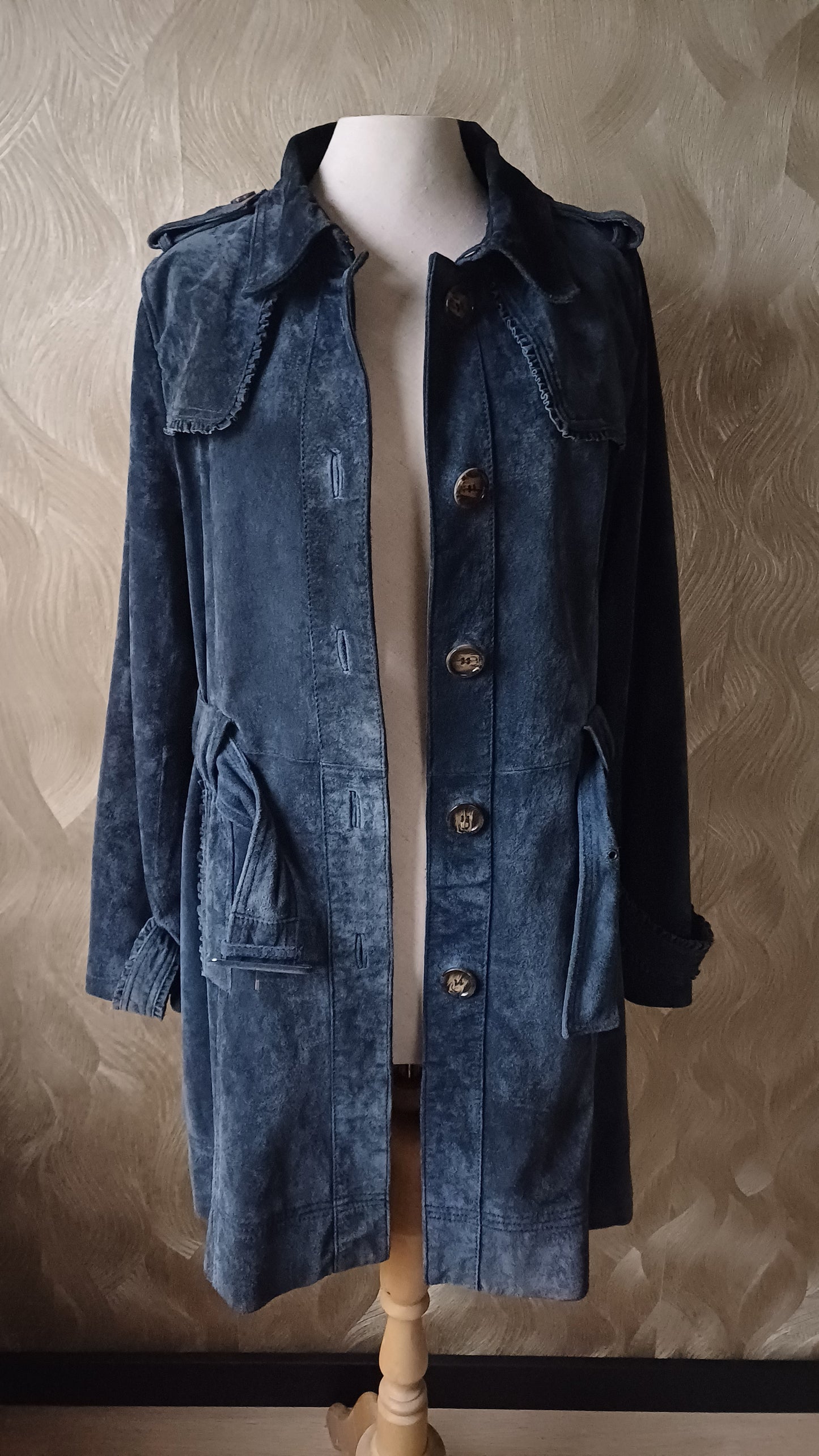 Trenchcoat Essentiel Antwerp