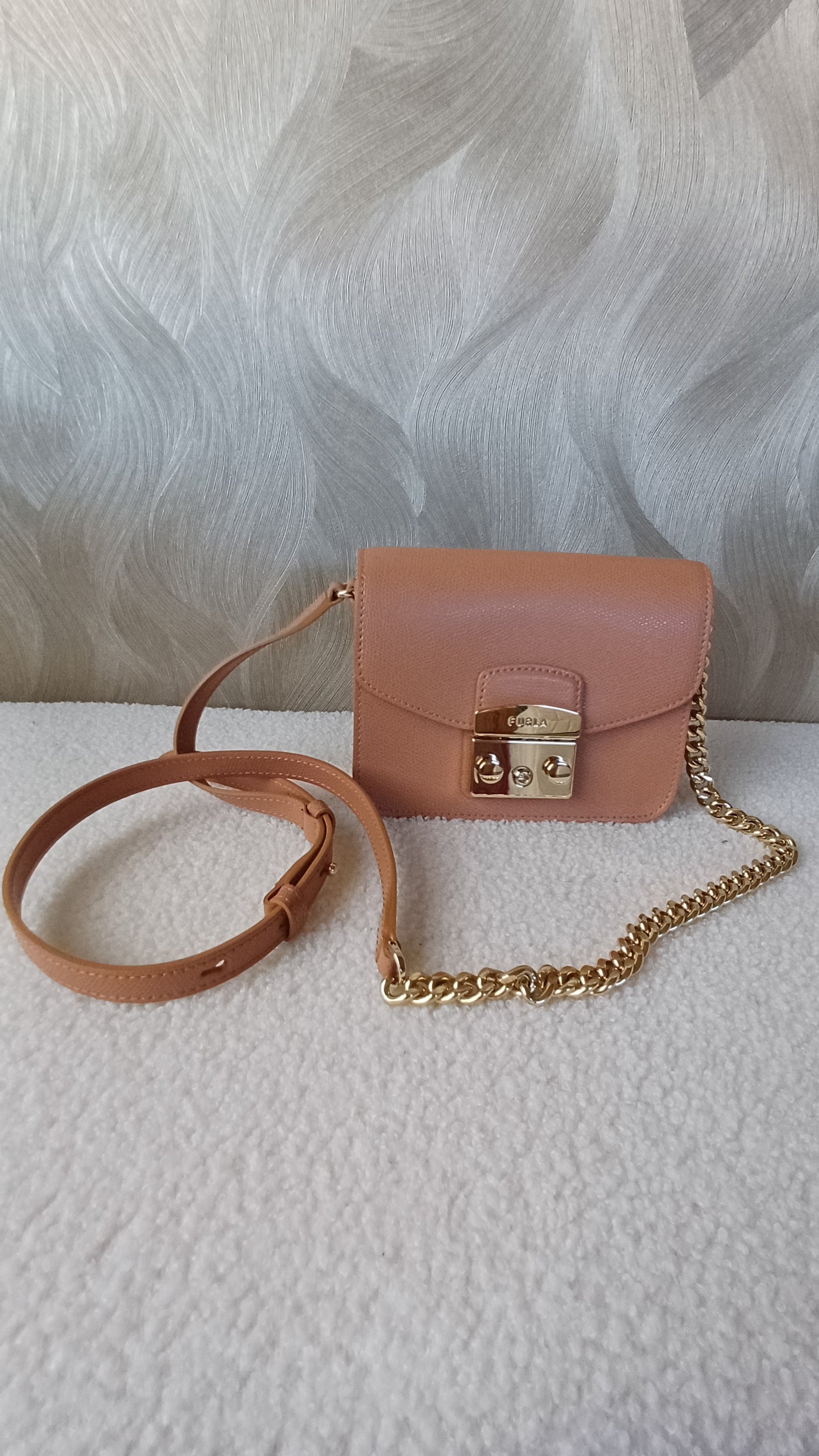 Furla Metropolis small crossbody