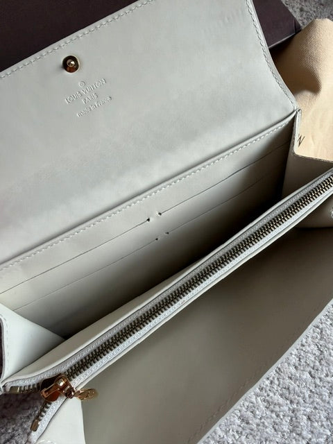 Louis Vuitton Sarah Wallet